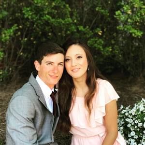 Meet your Posher, Isabel